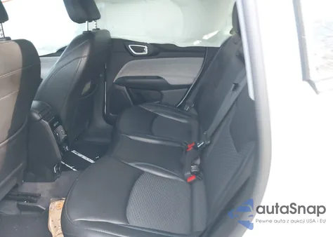 2022 Jeep Compass Latitude 4X4 from USA, damaged, VIN 3C4NJDBB6NT230743